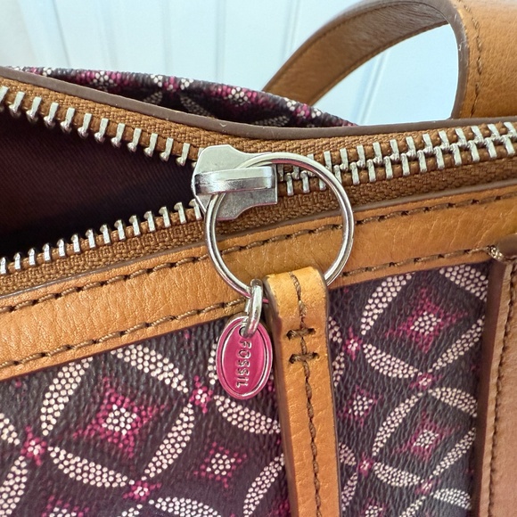 Fossil Large Sydney Shopper Tote plus matching Zippered Wristlet Wallet - Picture 11 of 16
